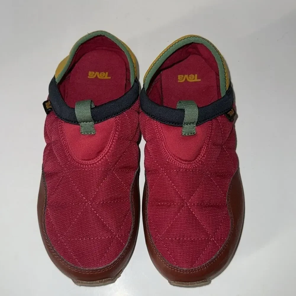 Teva Re Ember Moccasin Persian Red/Brown Multi kids size 4